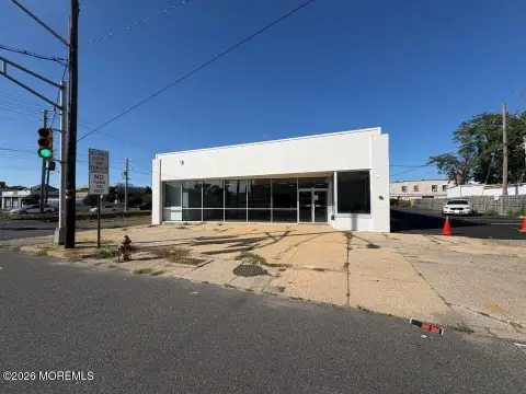 Flex Space with Showroom