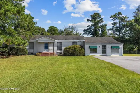 Retail Space in Swansboro, NC