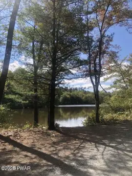 Lakefront Lot in Dingmans Ferry