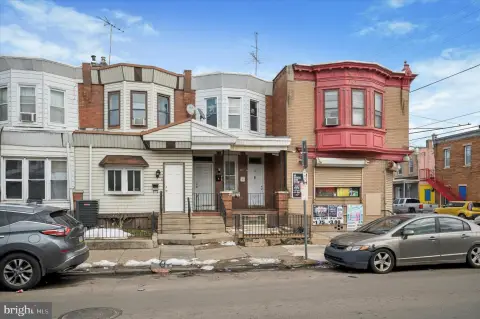 Philadelphia Duplex: Investment Opportunity