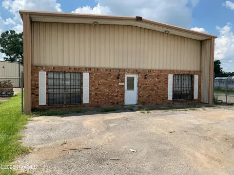 Spacious Warehouse Near Highway 90
