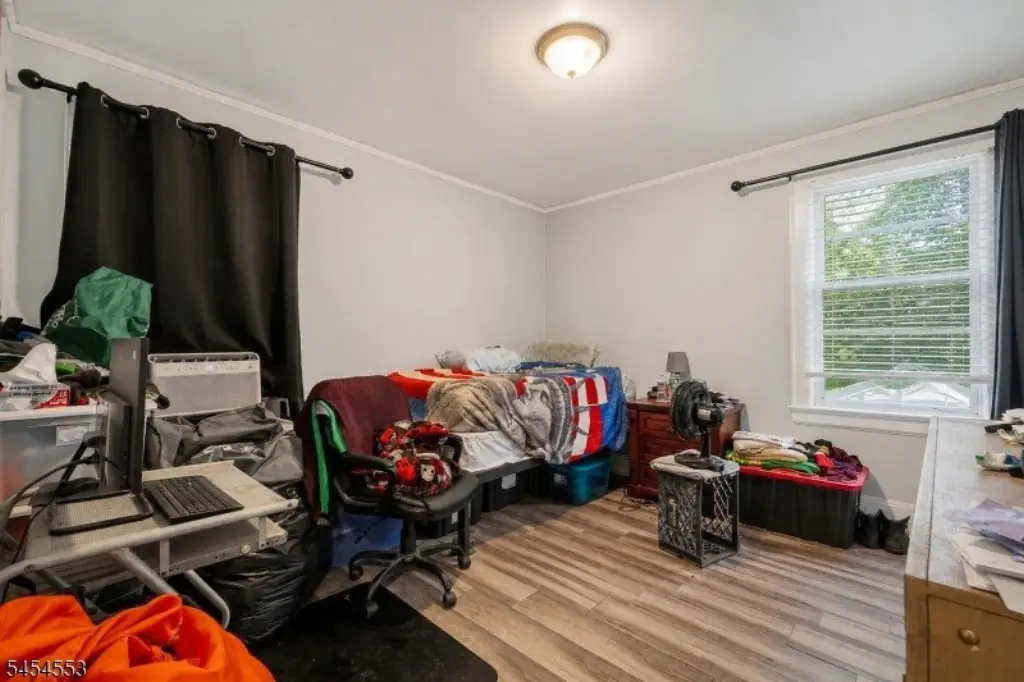 Picture 7