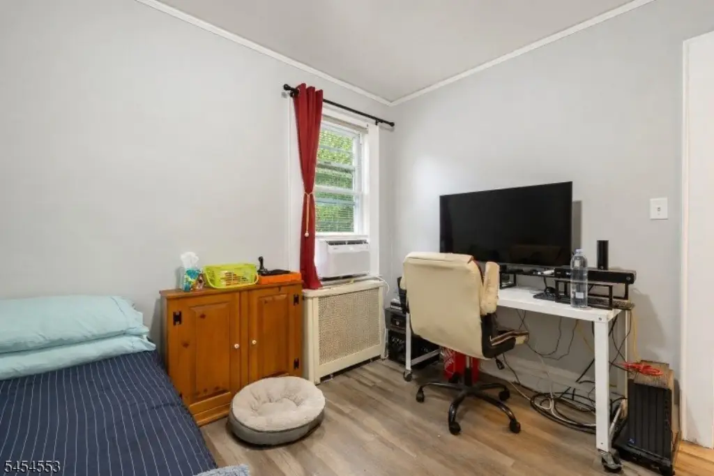 Picture 9