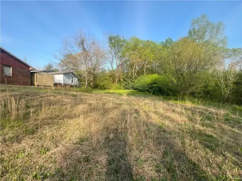 Cleared Lot Near Seale Rd