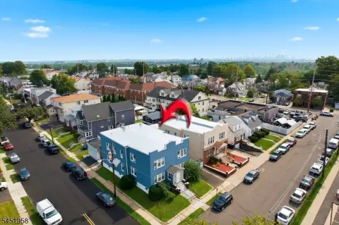Renovated 4-Unit Quadplex