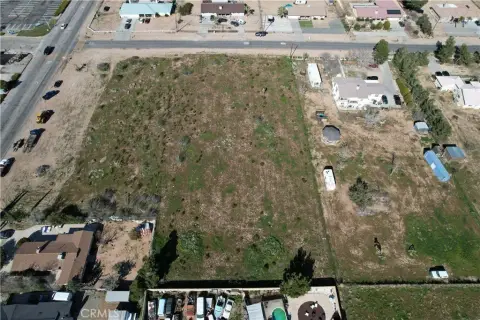 Hesperia Land Parcel Near Freeway