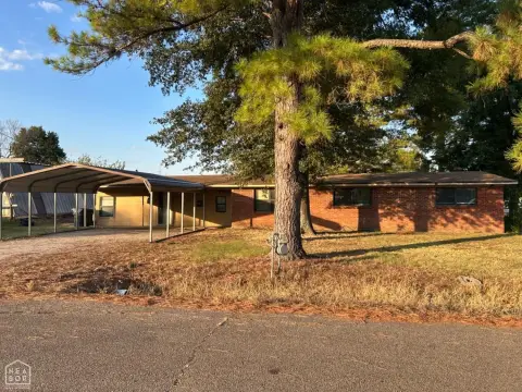 Spacious Ranch Duplex Potential, Zoned C3