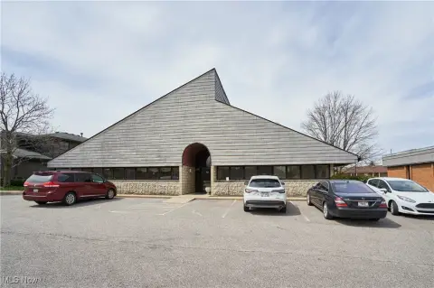 Versatile Commercial Building in Fairlawn