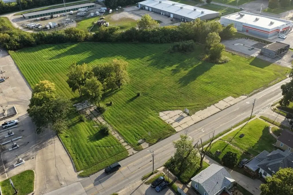 Picture 3