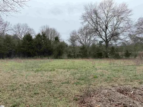 Woodruff Acreage with Updated Home