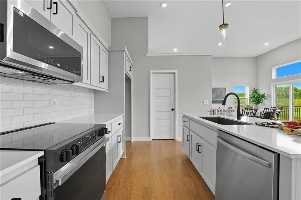 Picture 7