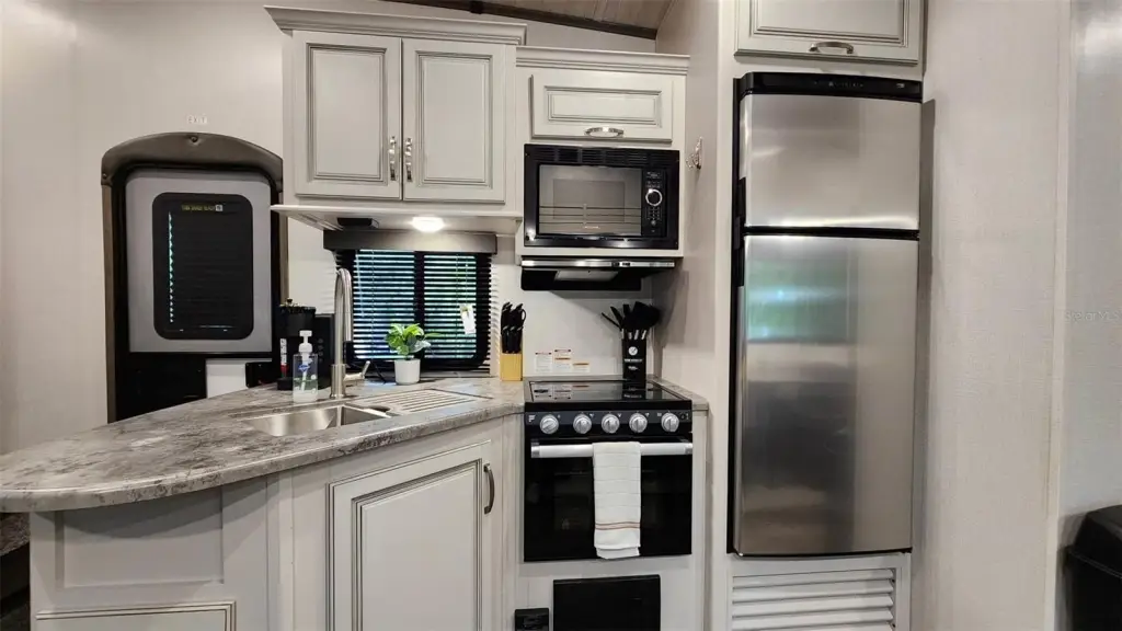 Picture 10