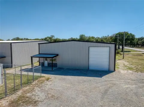 New Weatherford Warehouse For Lease