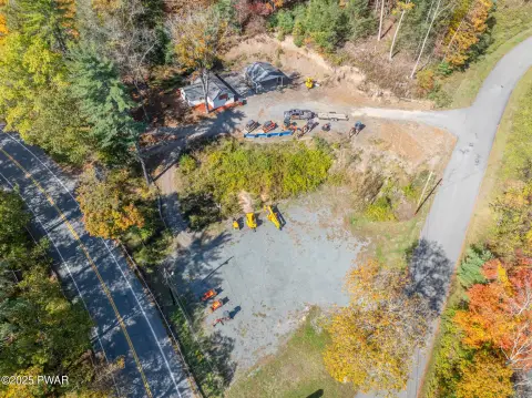 Commercial Property Outside Milford Borough