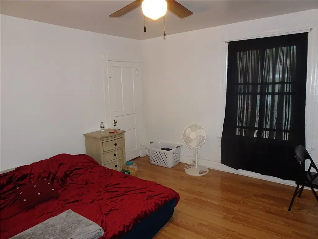 Picture 12