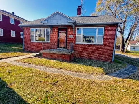 Madisonville Office with Lease Option