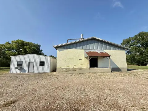 Commercial Building on Highway 1
