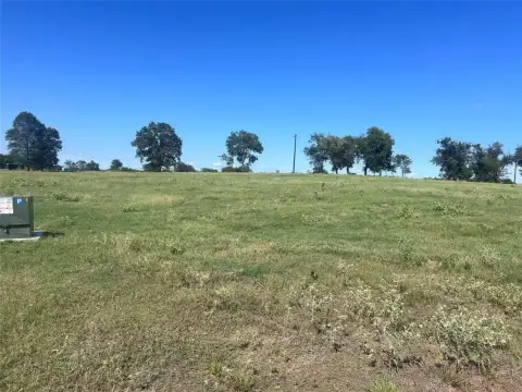 Residential Lot in Yantis, TX