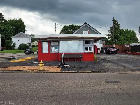 Coshocton, OH Commercial Property