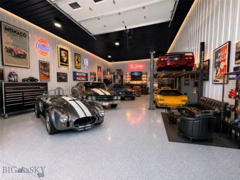 Heated Warehouse Condo