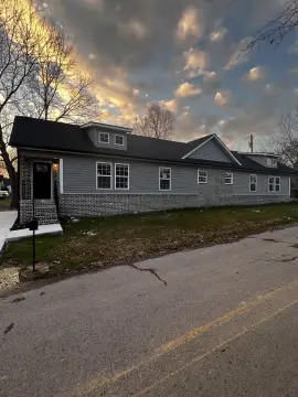 Contemporary Duplex with Modern Finishes