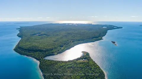 Island Landholding with Deep-Water Access