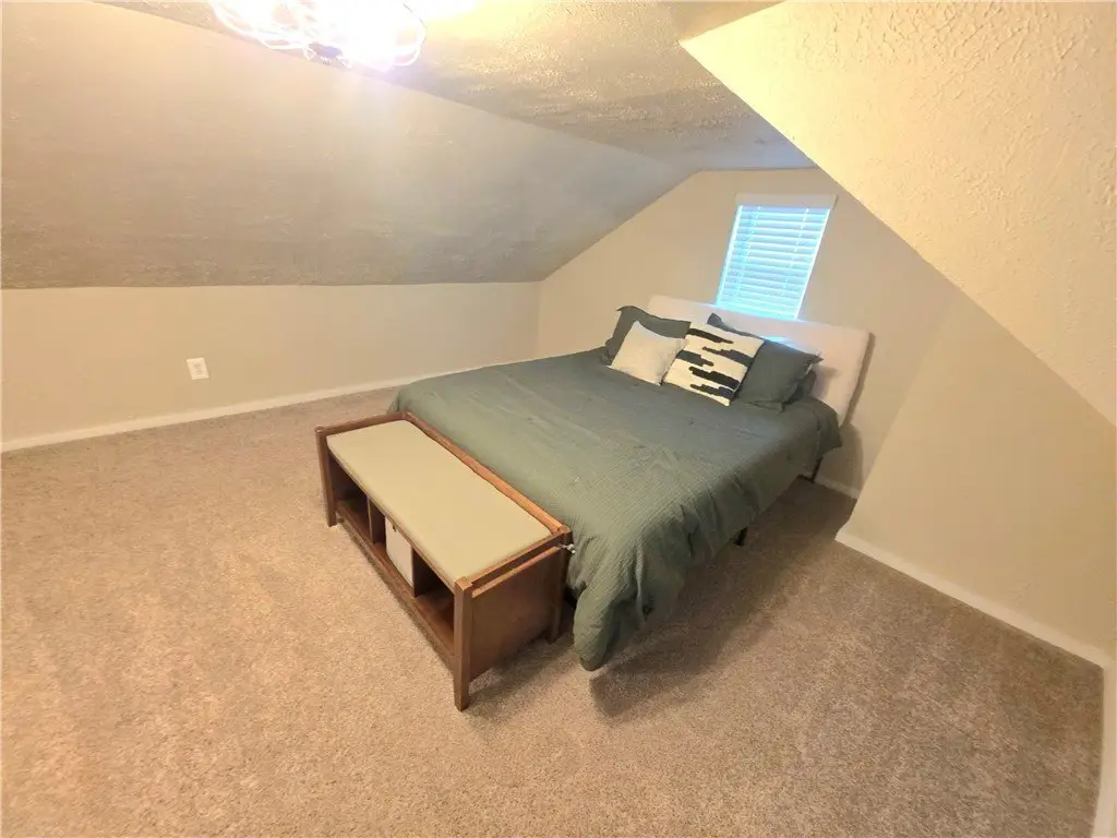 Picture 33