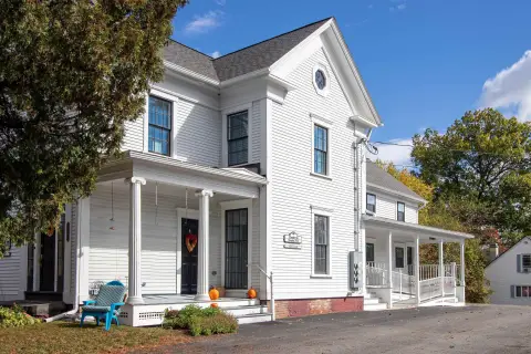 Renovated Historic St. Johnsbury Property