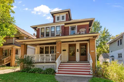 Shorewood Duplex Near Top Schools
