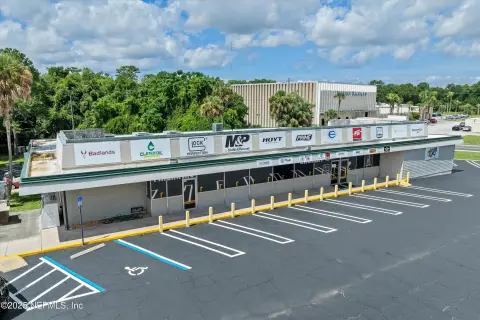 Arlington Retail Space on 1.53 Acres