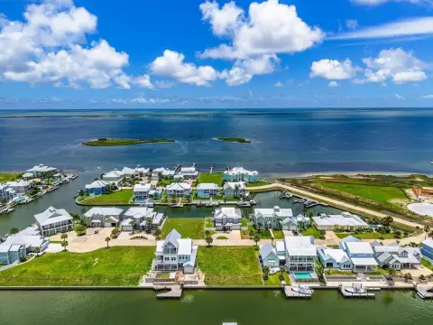 Canal-Front Waterfront Homesite