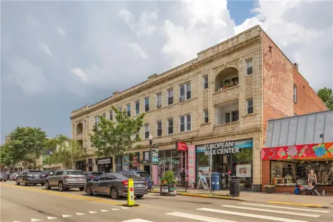 Retail Space in Squirrel Hill