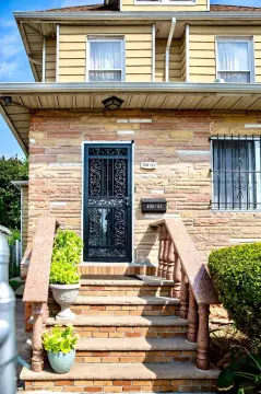 Two-Family Home in South Ozone