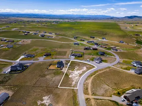 Buildable Residential Lot in Subdivision