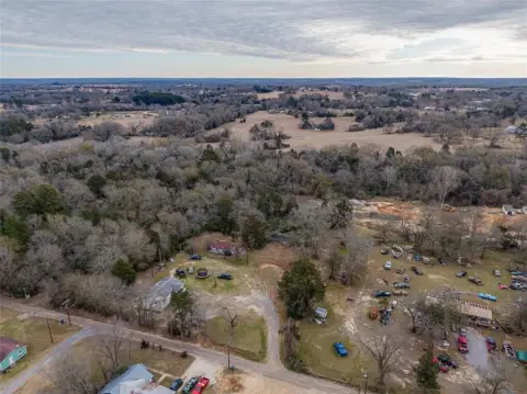 Land in Buffalo, Texas