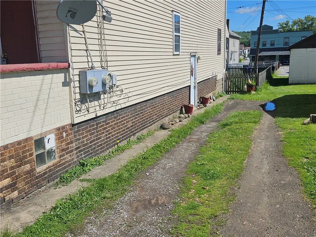 Picture 9