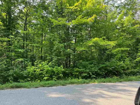 Skandia Land with Highway Frontage