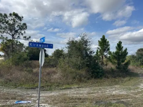 Oversized Corner Lot in Lehigh Acres
