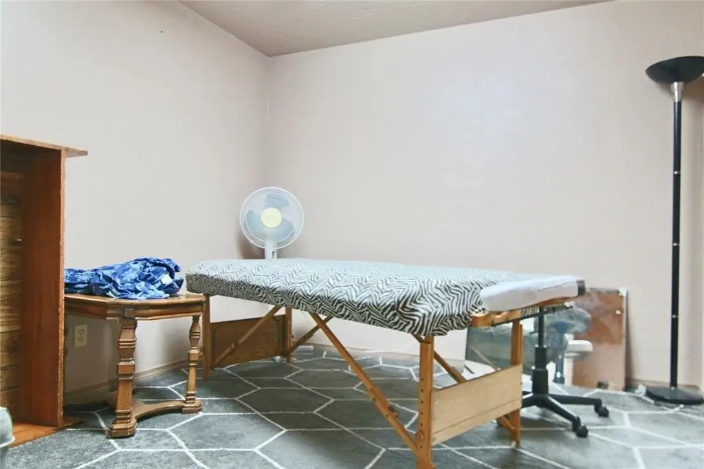 Picture 9