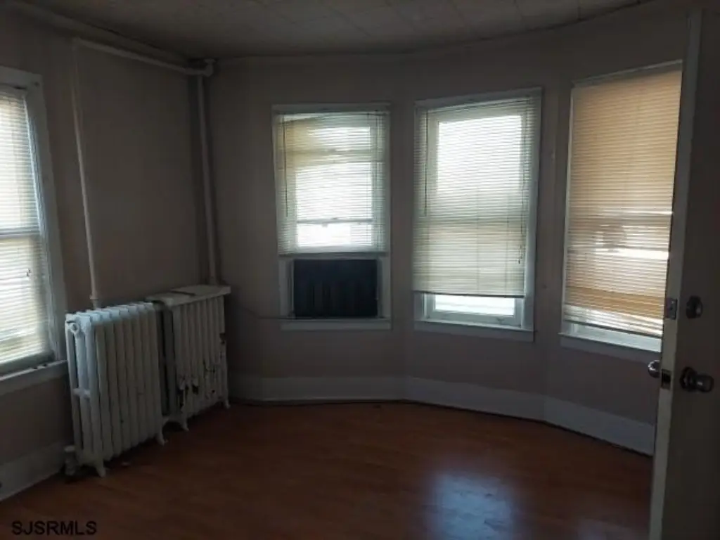 Picture 12