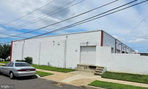 Pennsauken Warehouse with Loading Dock