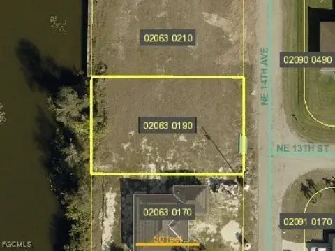 Waterfront Lot in Cape Coral