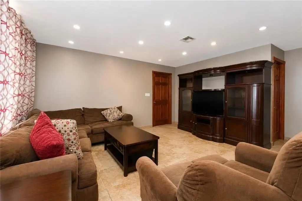 Picture 8