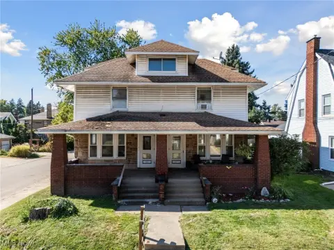 Well-Maintained Duplex in Harter Heights