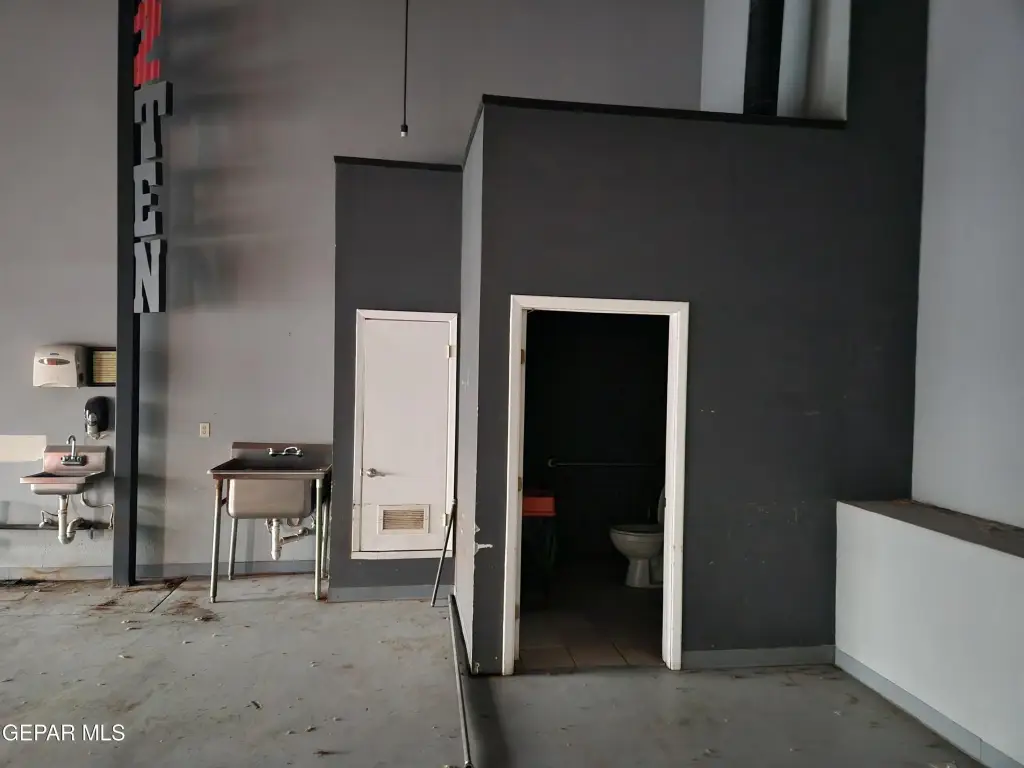 Picture 12