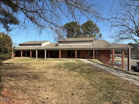 Versatile Office/Medical Space Available