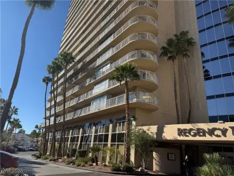 Las Vegas High-Rise Condo