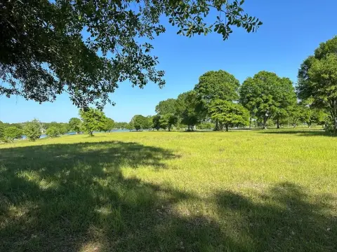 Waterfront Lot on New Arbor Lake
