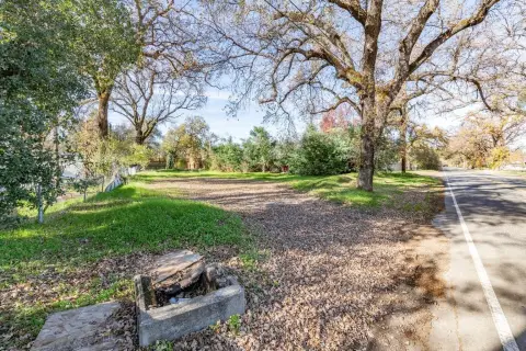 Redding City Lot Ready to Build