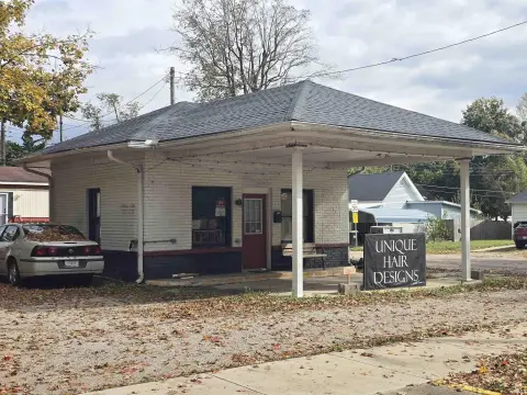 Storefront with Front Canopy